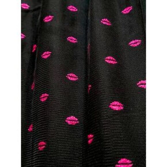 💋 BETSEY JOHNSON Lip Print Tiered Sweetheart Black Dress SIZE 12 NWT - Picture 3 of 13